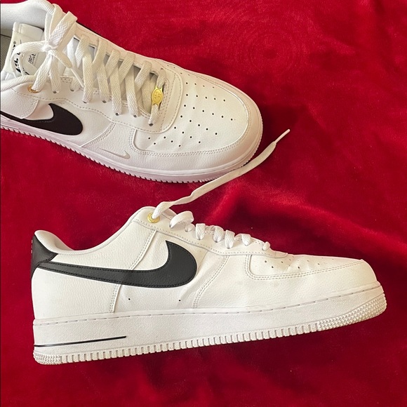 Nike Men's White and Black Air Force 1 Sneakers - Picture 6 of 11